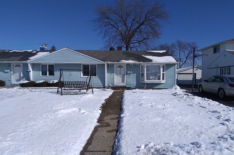 1st image of 8811 S Kilbourn Ave