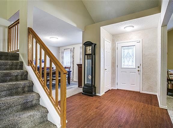 4th image of 2042 Willowood Dr