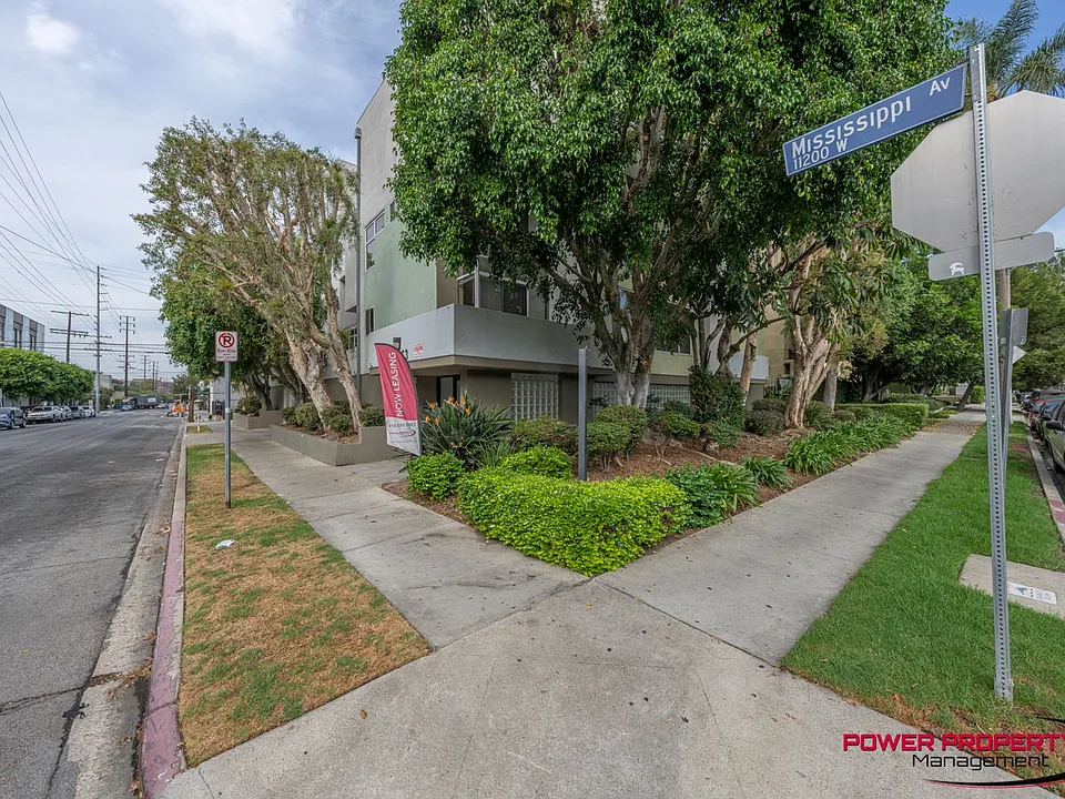 11263 Mississippi Ave