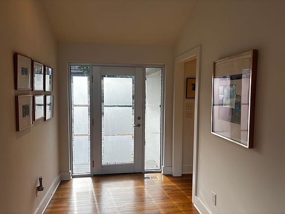 2nd image of 1699 Friar Tuck Rd NE