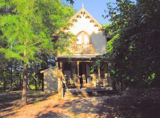 155 Park Pl, Irvington, VA 22480