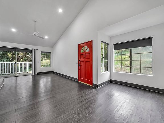 4th image of 1322 W Park Western Dr Unit 212