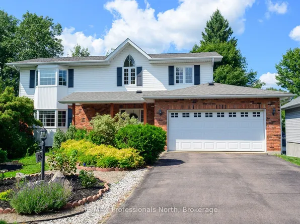 18 Heritage Crescent Hls, Huntsville, ON P1H 1S9