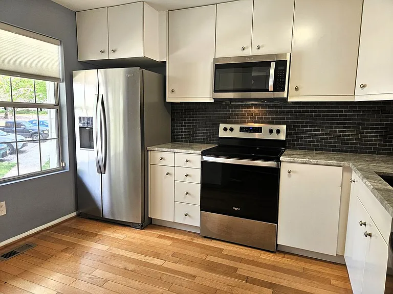 12146 Flag Harbor Dr — Photo 2
