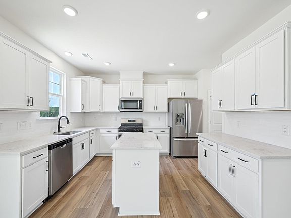7th image of this home