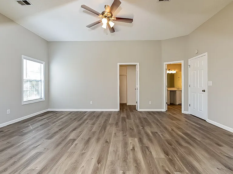 1603 Blossom Dr — Photo 9