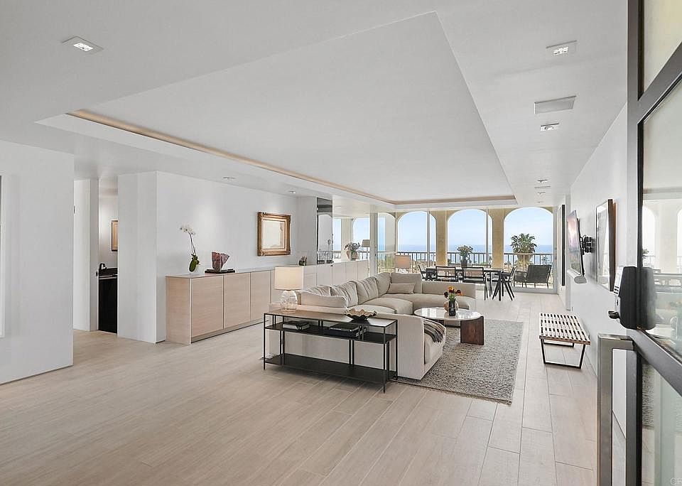 みっちー 　1001 1001 Peconic Bay Blvd, Jamesport, NY 11901 | MLS #L3561565