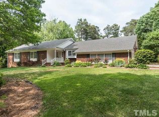 2204 Crescent Dr, Graham, NC 27253