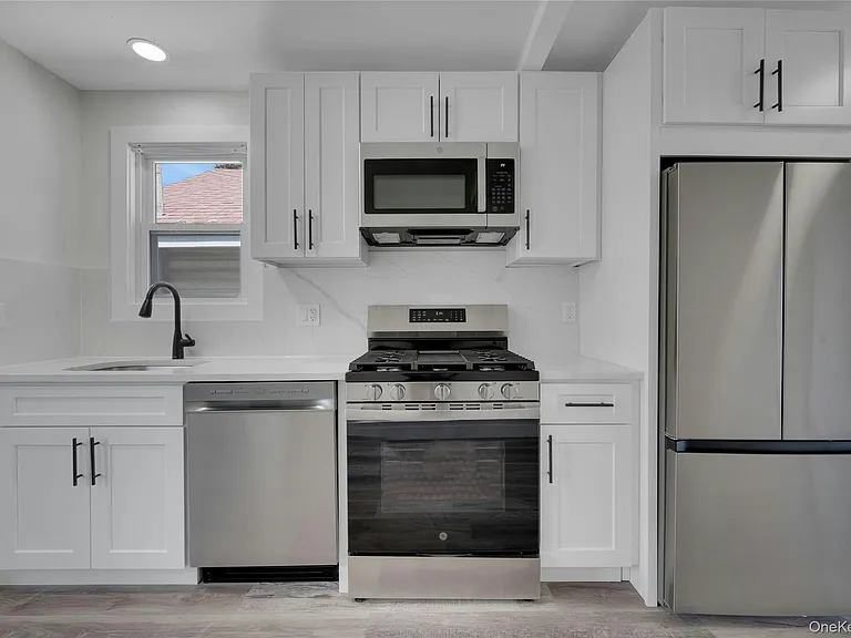 512 Minnieford Ave #508 — Photo 9