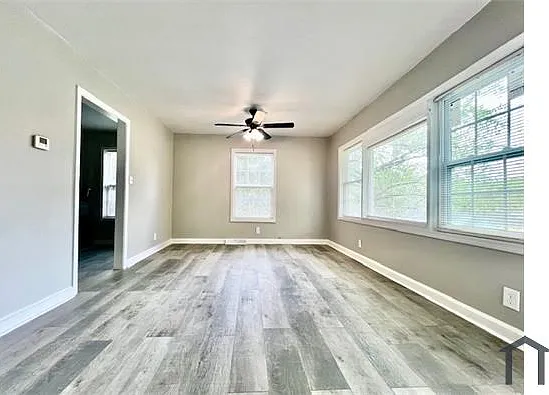 3 bed, 1101 sqft, $1,745 — Photo 3