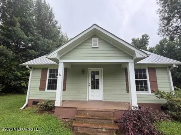 1014 Little Creek Dr, Crystal Springs, MS 39059