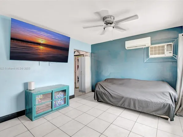 6336 SW 22nd St, Hollywood, FL 33023