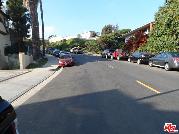 5th image of 4600 Don Lorenzo Dr APT 40