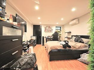 1365 Saint Johns Pl #1E, Brooklyn, NY 11213