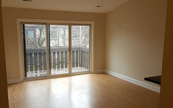 5th image of 2860 Northampton Dr APT D2