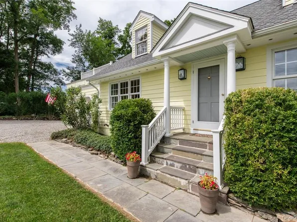 247 N Mabbettsville Road, Millbrook, NY 12545