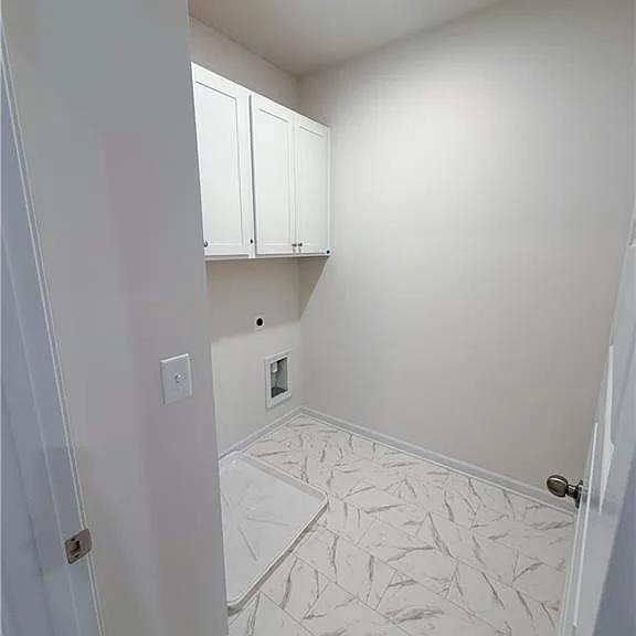 145 Oak St — Photo 9