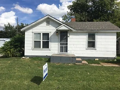 142 Jones St