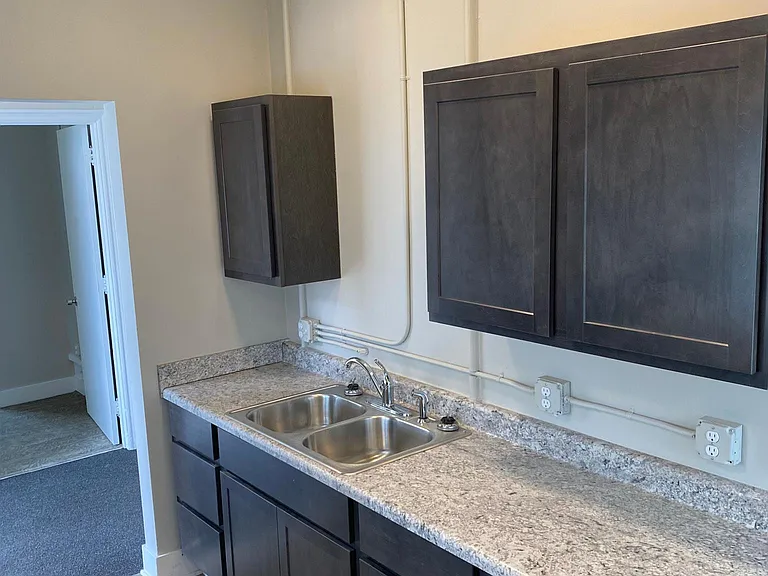 101 Pleasant St SE #1 — Photo 8