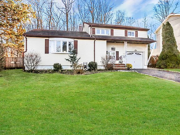 3rd image of 156 Crestview Dr