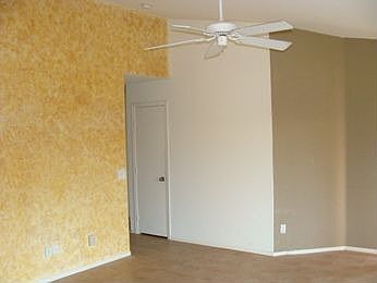 4th image of 3048 W Zachary Dr