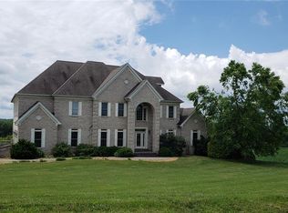 7588 Bluff Rd, Washington, MO 63090