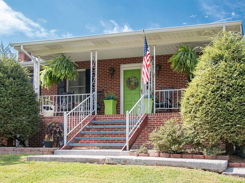 1st image of 179 Patriot Cir