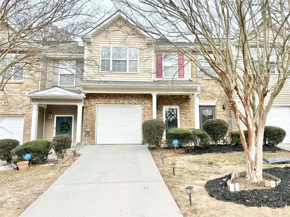 5130 Lincoln Dr, Fairburn, GA 30213