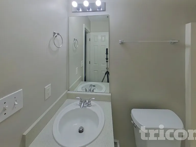 6050 Fieldwood Ln — Photo 15