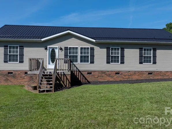 3015 Farm Pond Ln, Granite Falls, NC 28630