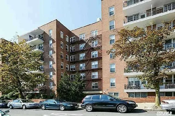 Sold by Douglas Elliman | media 20