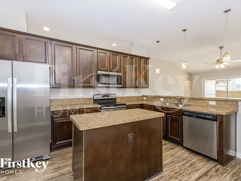 9760 Woodstone Mill Dr — Photo 7