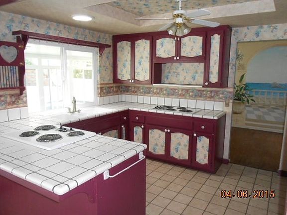 5th image of 2237 Valley Lake Dr