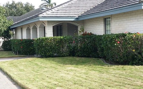 2nd image of 1816 Palm Valley Dr W