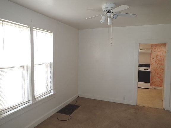 4th image of 205 S Curry St