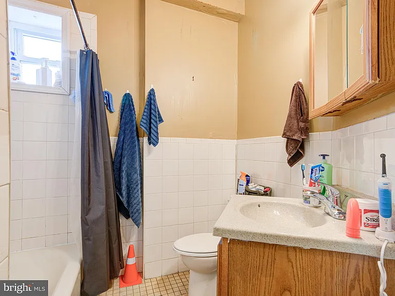 1742 N Bouvier St — Photo 14