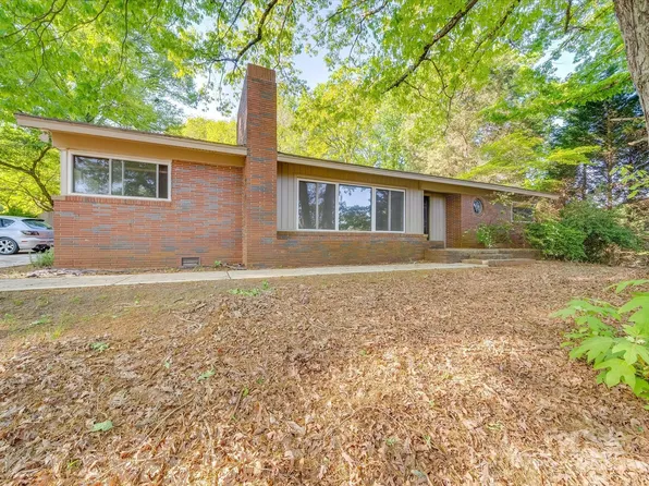 1881 Sharonwood Ln, Rock Hill, SC 29732