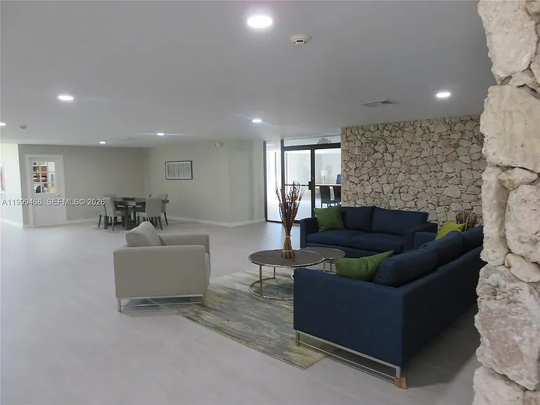 8075 SW 107th Ave #305 — Photo 12