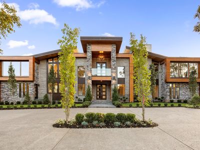 869 Battery Ln, Nashville, TN, 37220