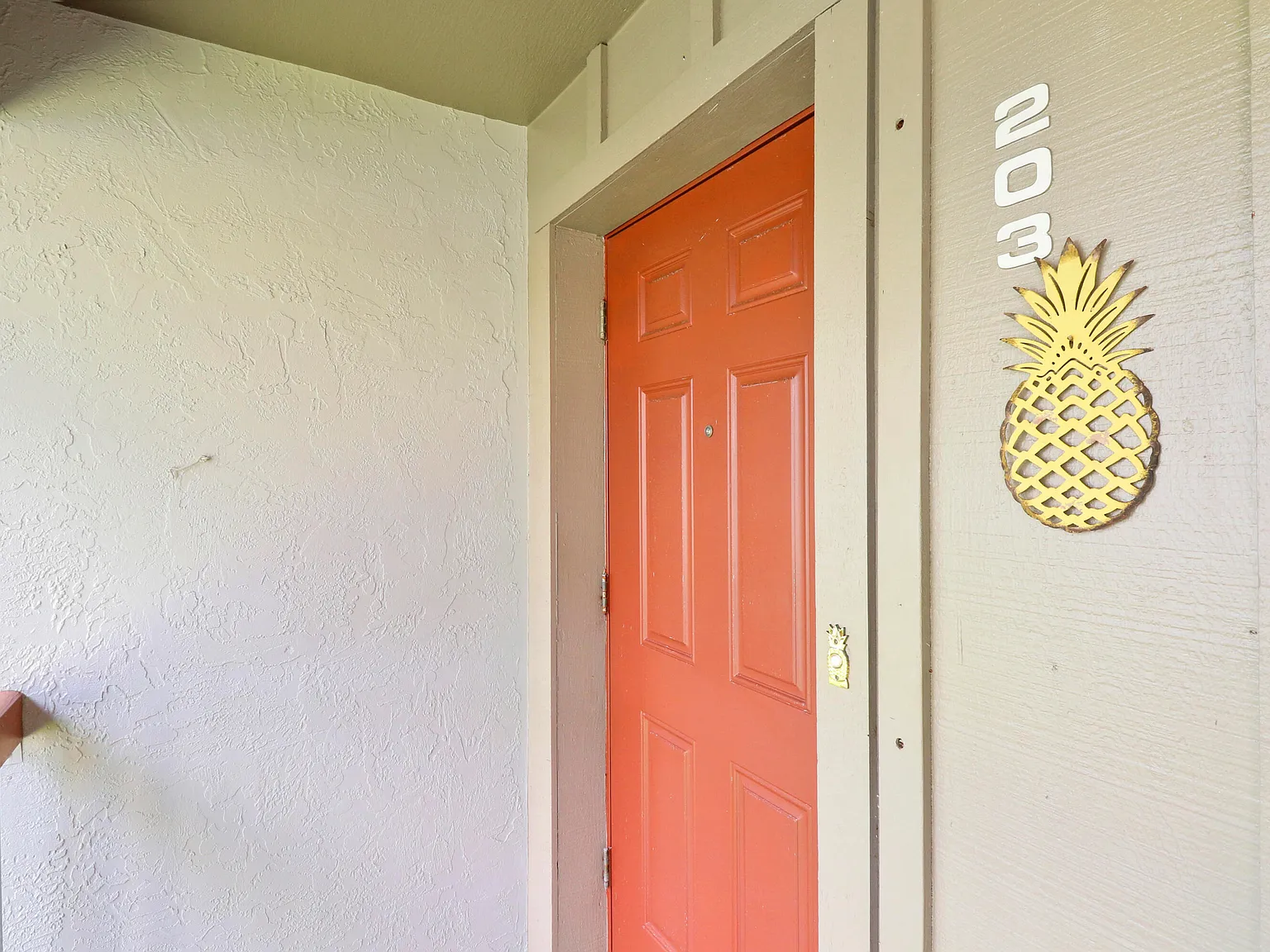 2 bed, 2.0 bath, 1072 sqft, $2,300 — Photo 3