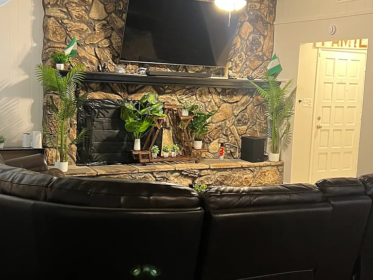 2214 Brigadoon Ct — Photo 8