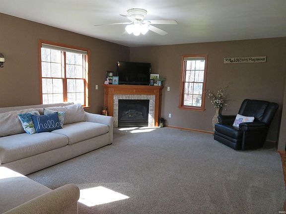 3rd image of 58161 Willow Wind Ct