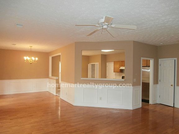 4th image of 3895 Charlton Ives Dr