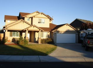 2216 NW Oak Ct, Redmond, OR 97756