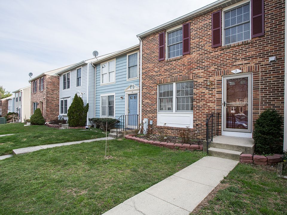 1st image of 17 Crosswood Ct