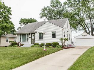 2242 Chandler St SW, Cedar Rapids, IA 52404