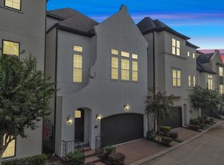 1716 Upland Lks, Houston, TX 77043