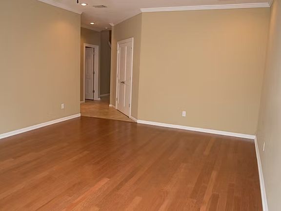 3rd image of 1708 W Hill Ave #11499923