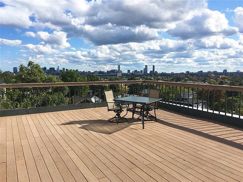 1st image of 41 Belmont St N #27
