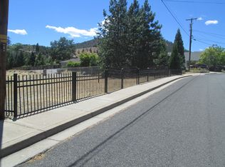 831 Lane St, Yreka, CA